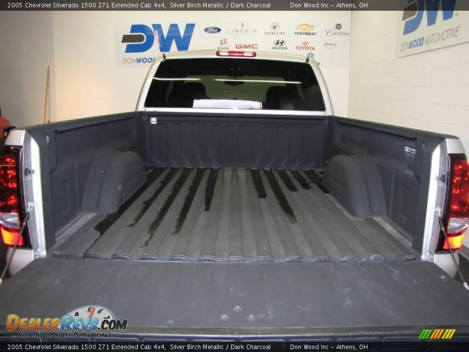 2005 Chevrolet Silverado 1500 Z71 Extended Cab 4x4 Silver Birch Metallic / Dark Charcoal Photo #20