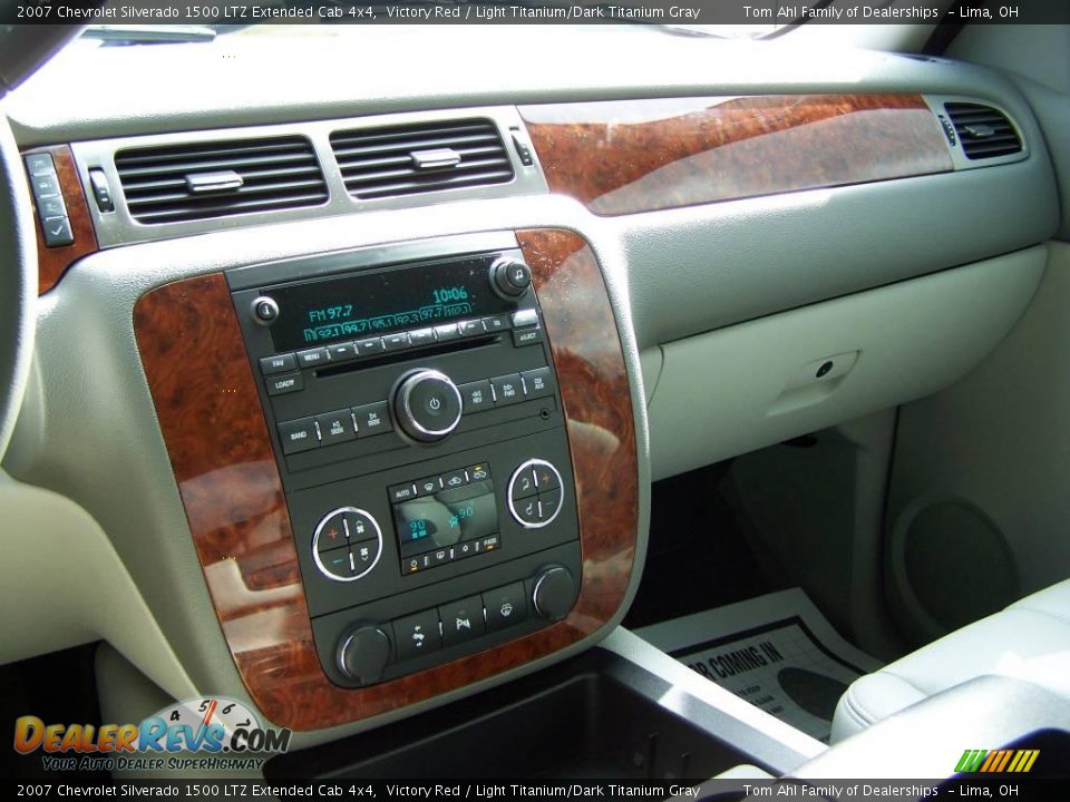 2007 Chevrolet Silverado 1500 LTZ Extended Cab 4x4 Victory Red / Light Titanium/Dark Titanium Gray Photo #19