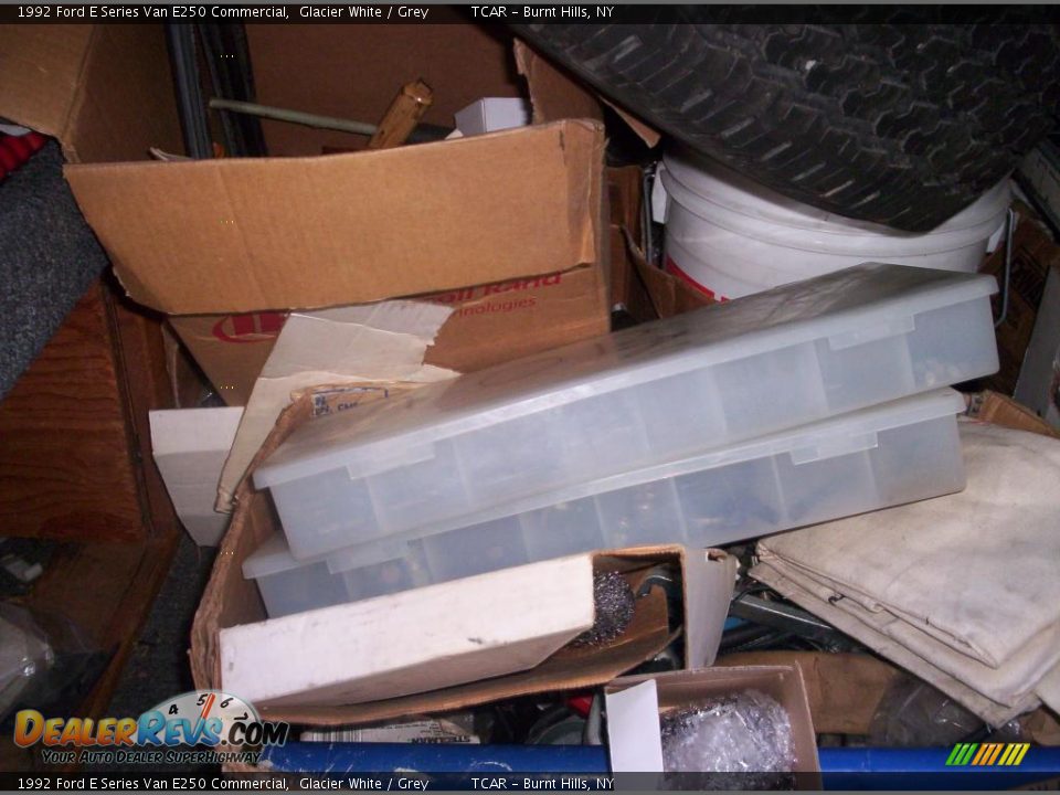 1992 Ford E Series Van E250 Commercial Glacier White / Grey Photo #8