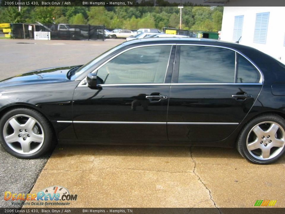 2006 Lexus LS 430 Black Onyx / Ash Photo #2