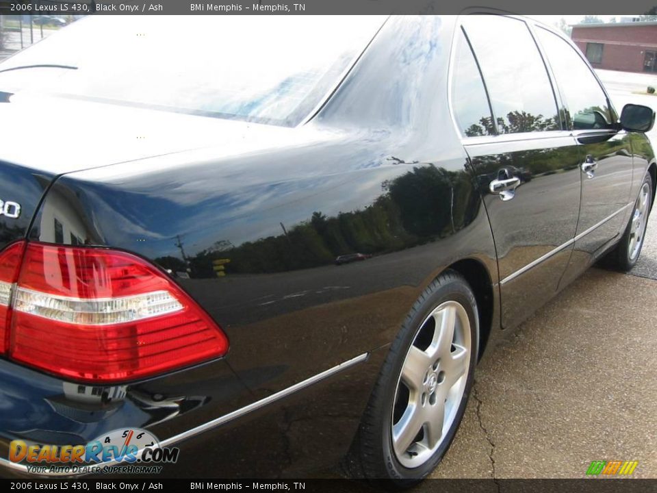 2006 Lexus LS 430 Black Onyx / Ash Photo #5