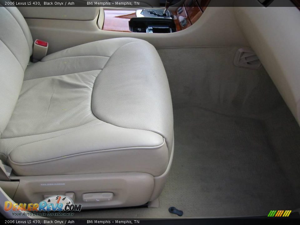 2006 Lexus LS 430 Black Onyx / Ash Photo #13