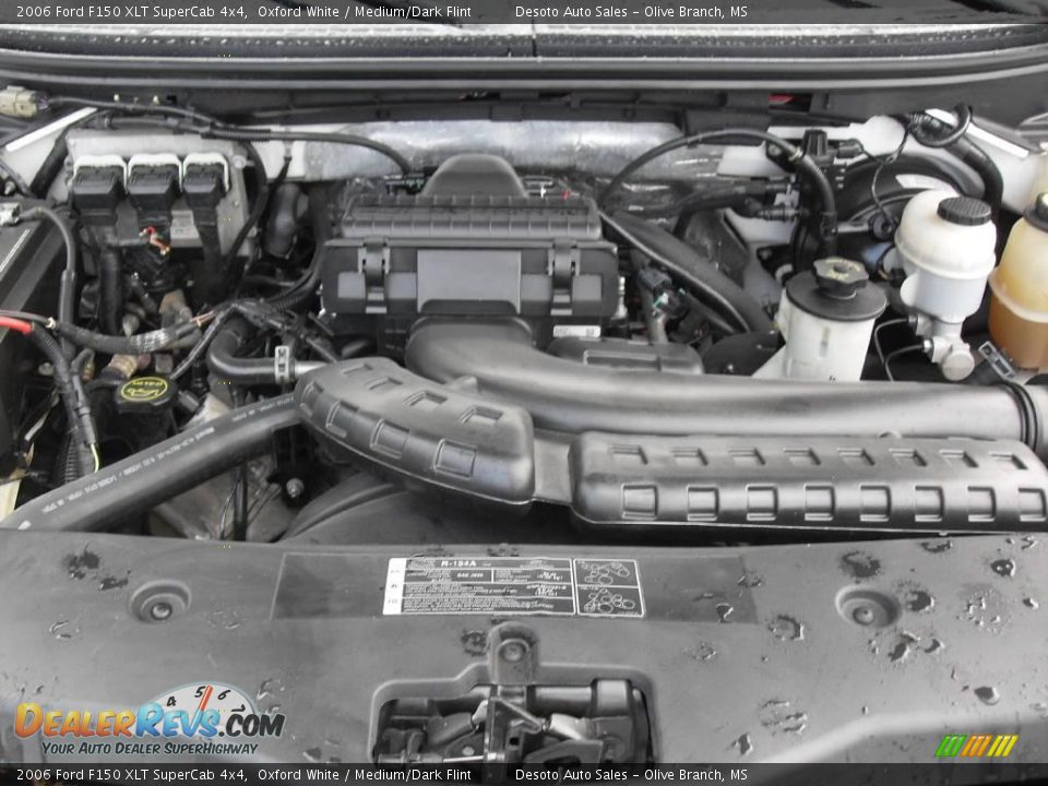 2006 Ford F150 XLT SuperCab 4x4 Oxford White / Medium/Dark Flint Photo #19