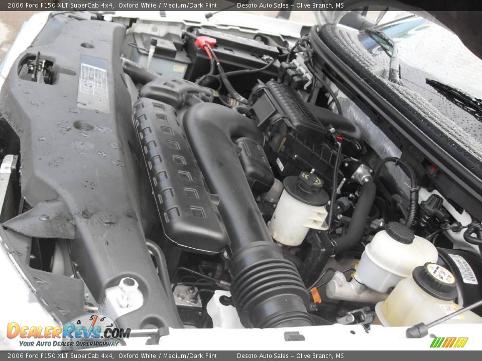 2006 Ford F150 XLT SuperCab 4x4 Oxford White / Medium/Dark Flint Photo #20