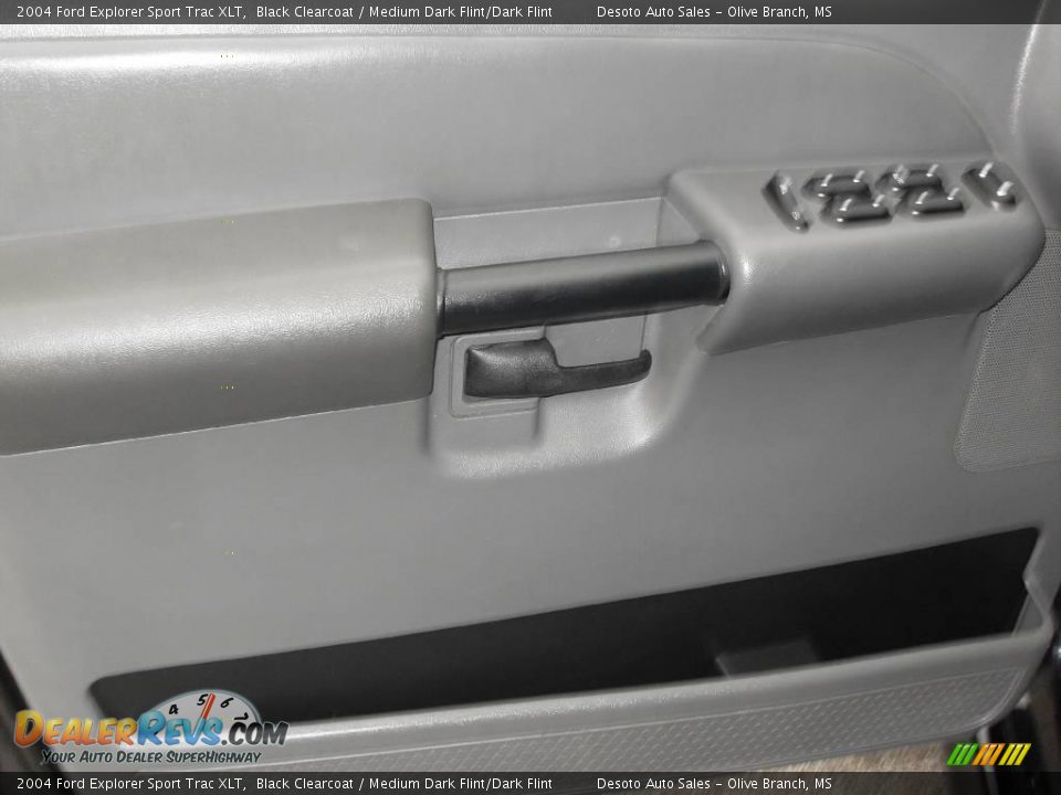 2004 Ford Explorer Sport Trac XLT Black Clearcoat / Medium Dark Flint/Dark Flint Photo #13
