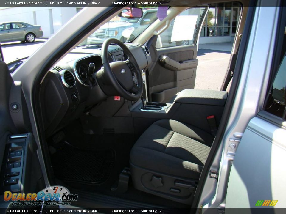 2010 Ford Explorer XLT Brilliant Silver Metallic / Black Photo #8