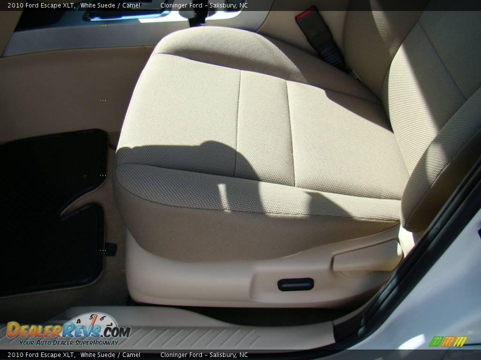 2010 Ford Escape XLT White Suede / Camel Photo #19