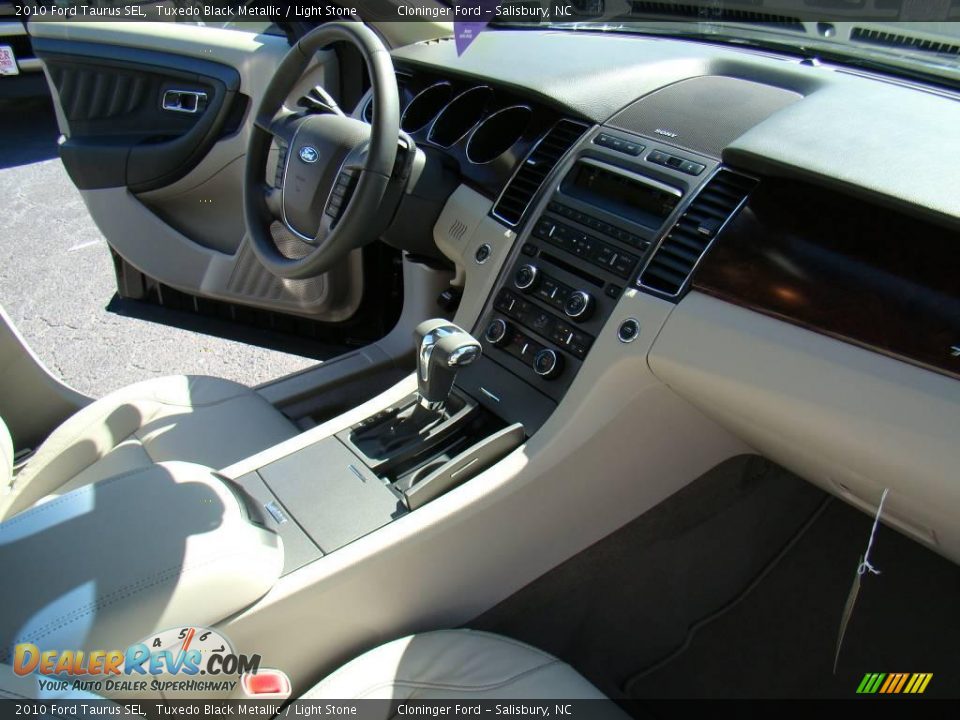 2010 Ford Taurus SEL Tuxedo Black Metallic / Light Stone Photo #12