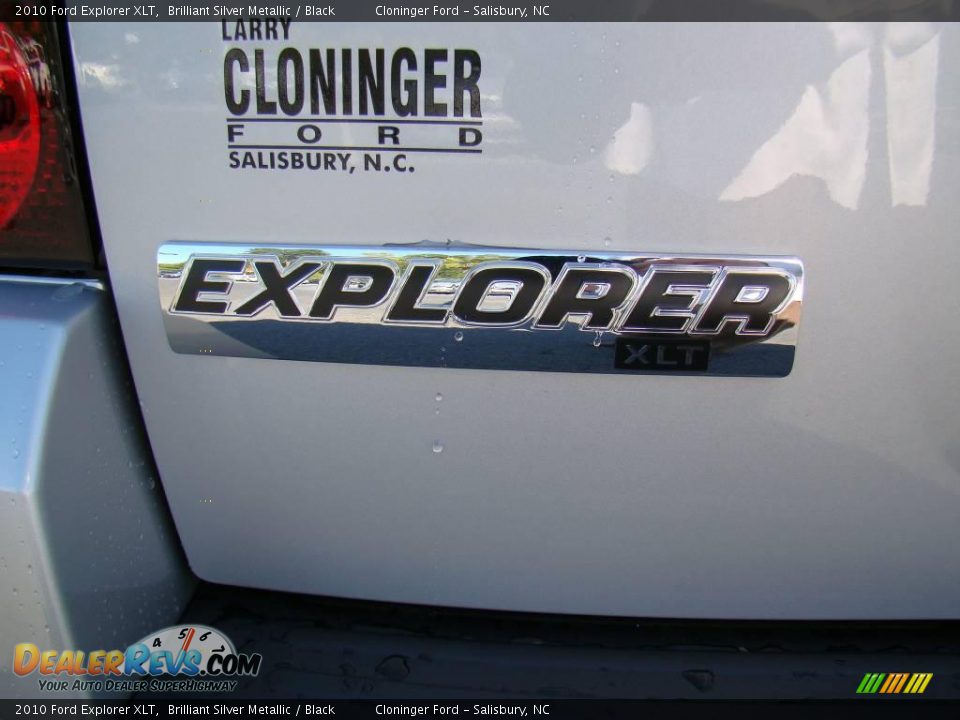 2010 Ford Explorer XLT Brilliant Silver Metallic / Black Photo #17