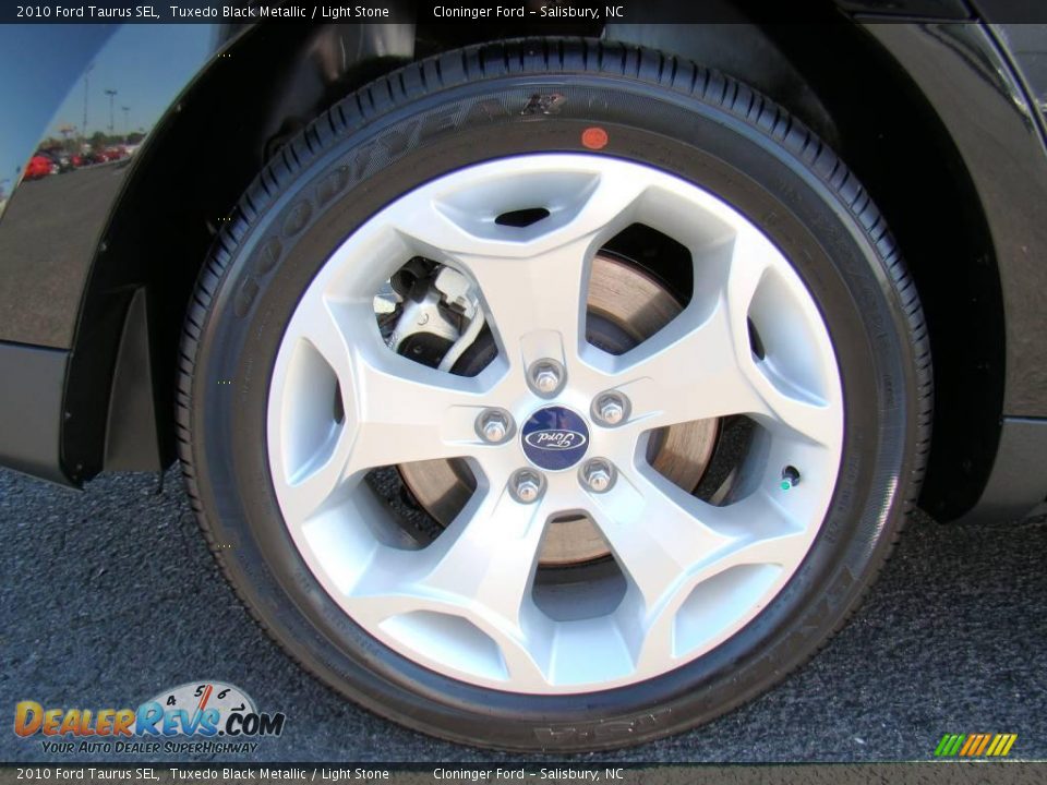 2010 Ford Taurus SEL Tuxedo Black Metallic / Light Stone Photo #14