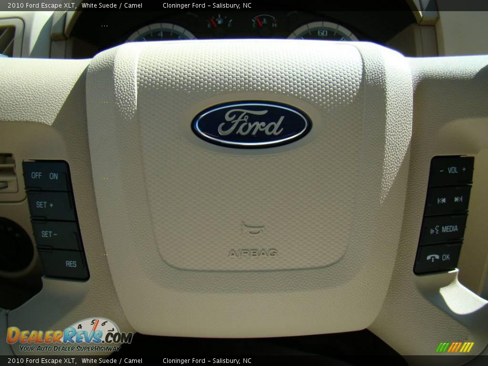 2010 Ford Escape XLT White Suede / Camel Photo #29
