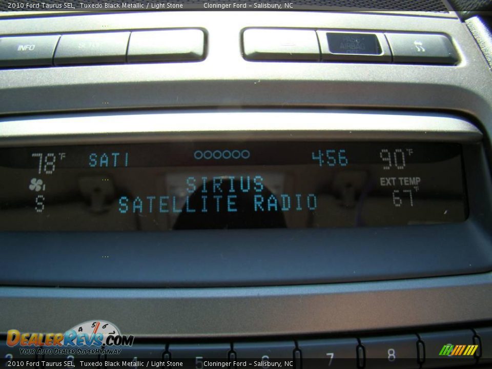 2010 Ford Taurus SEL Tuxedo Black Metallic / Light Stone Photo #21