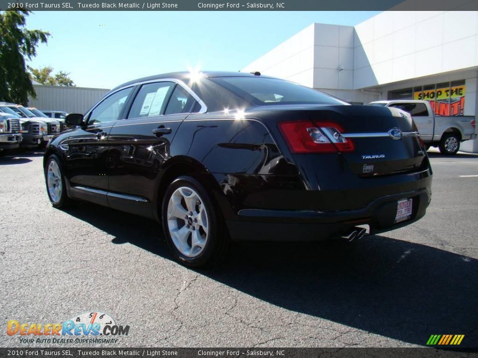 2010 Ford Taurus SEL Tuxedo Black Metallic / Light Stone Photo #30
