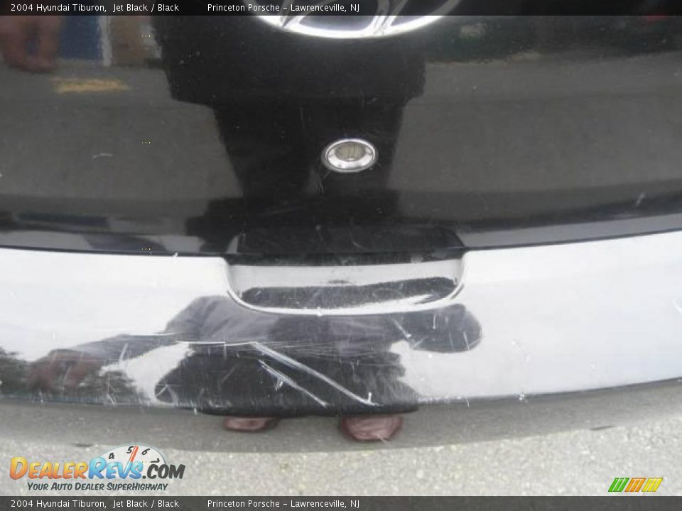 2004 Hyundai Tiburon Jet Black / Black Photo #13