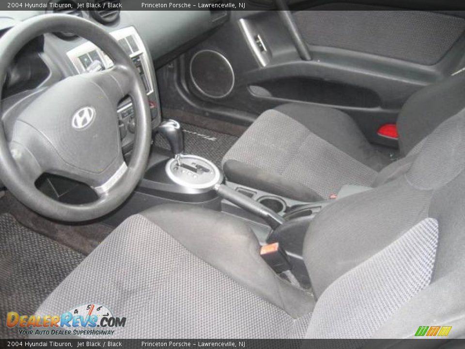 2004 Hyundai Tiburon Jet Black / Black Photo #16