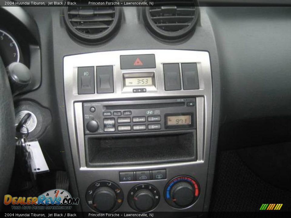 2004 Hyundai Tiburon Jet Black / Black Photo #23