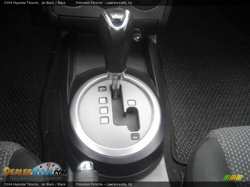 2004 Hyundai Tiburon Jet Black / Black Photo #24
