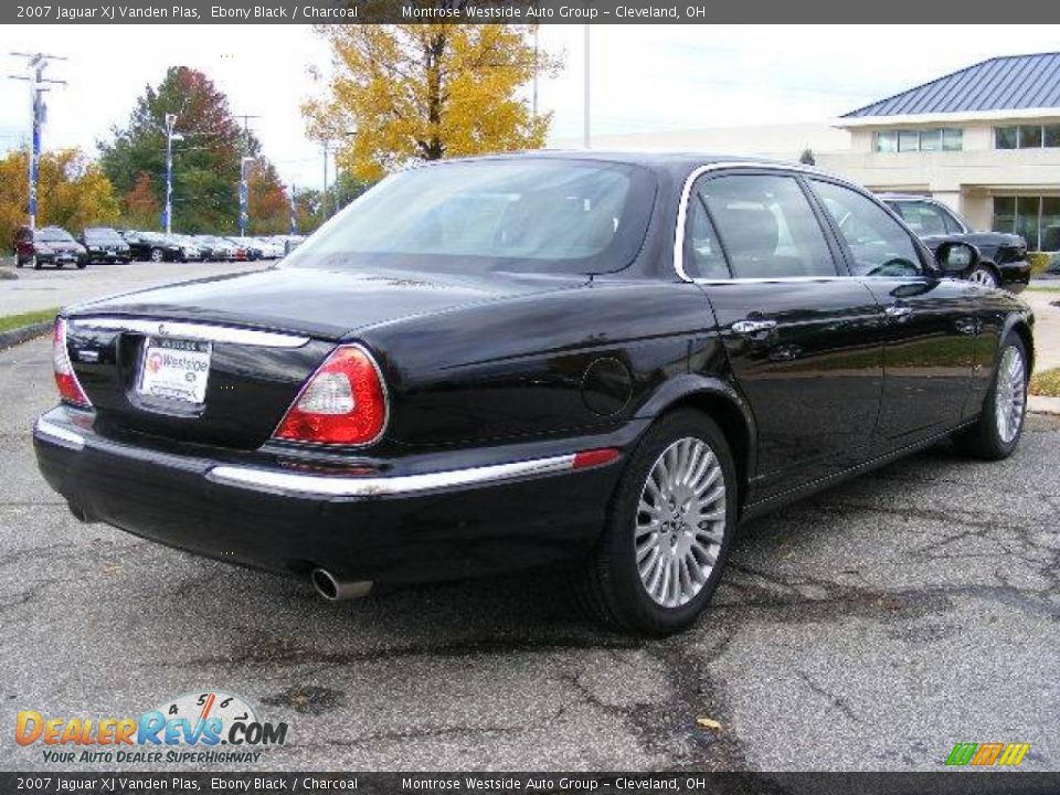 2007 Jaguar XJ Vanden Plas Ebony Black / Charcoal Photo #5