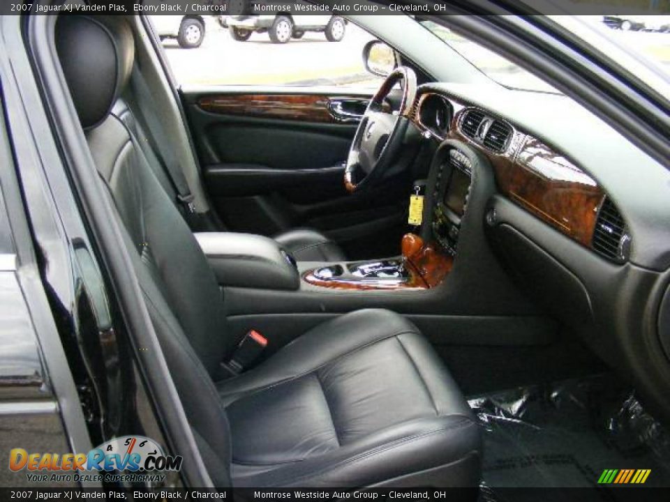 2007 Jaguar XJ Vanden Plas Ebony Black / Charcoal Photo #13