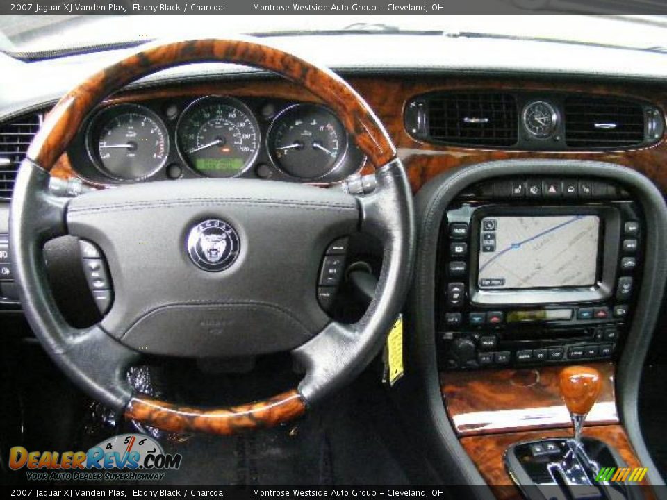2007 Jaguar XJ Vanden Plas Ebony Black / Charcoal Photo #15