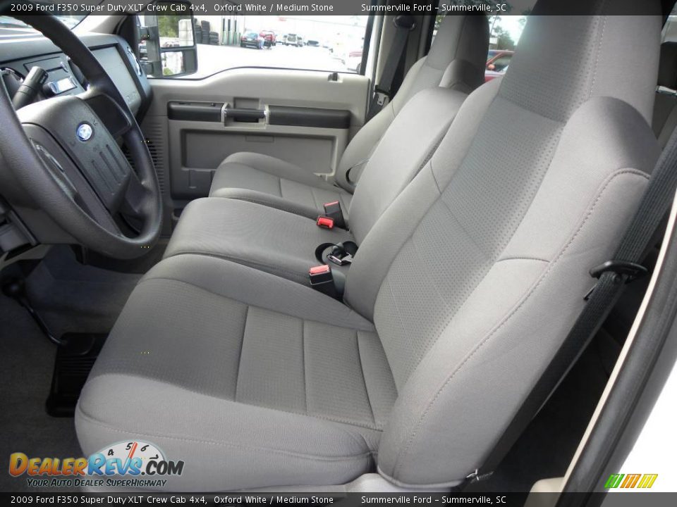 2009 Ford F350 Super Duty XLT Crew Cab 4x4 Oxford White / Medium Stone Photo #4