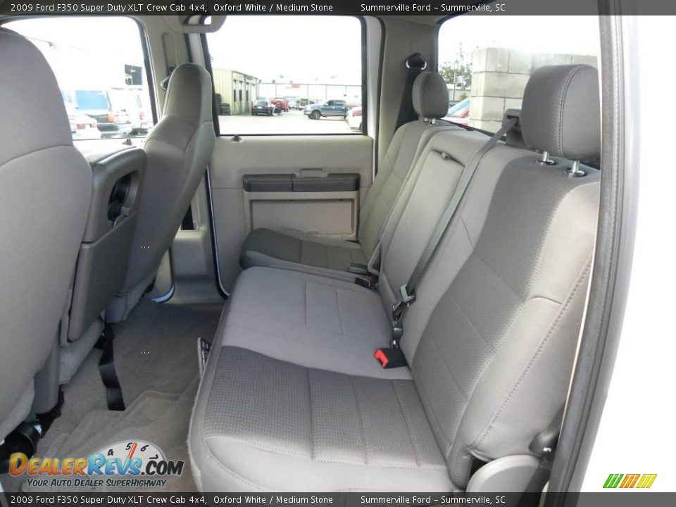 2009 Ford F350 Super Duty XLT Crew Cab 4x4 Oxford White / Medium Stone Photo #6