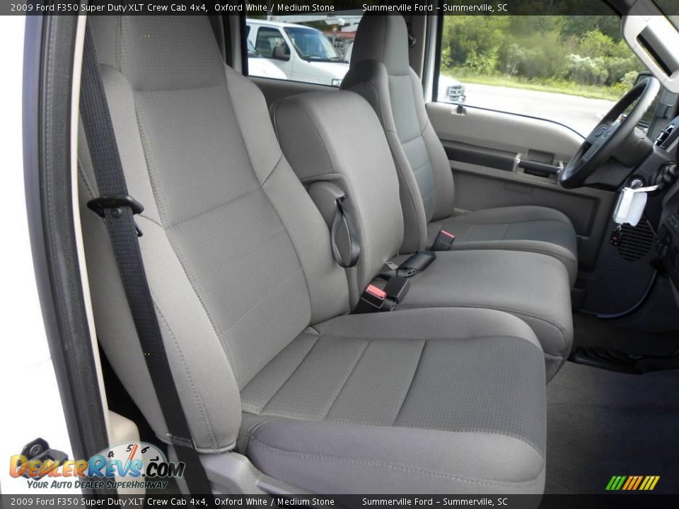 2009 Ford F350 Super Duty XLT Crew Cab 4x4 Oxford White / Medium Stone Photo #7