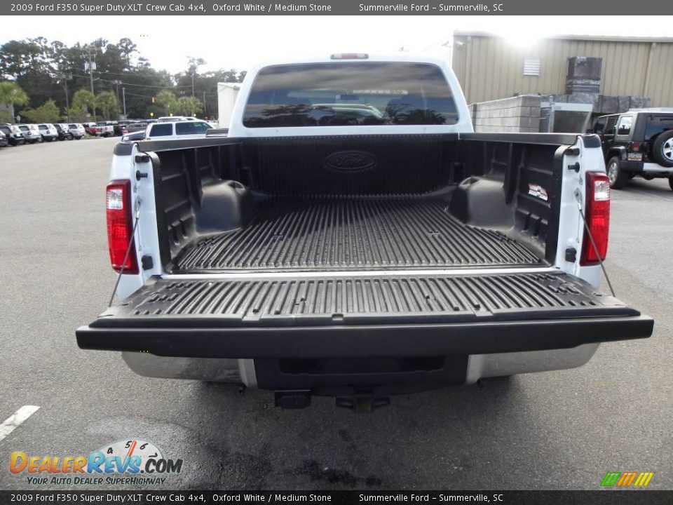 2009 Ford F350 Super Duty XLT Crew Cab 4x4 Oxford White / Medium Stone Photo #14