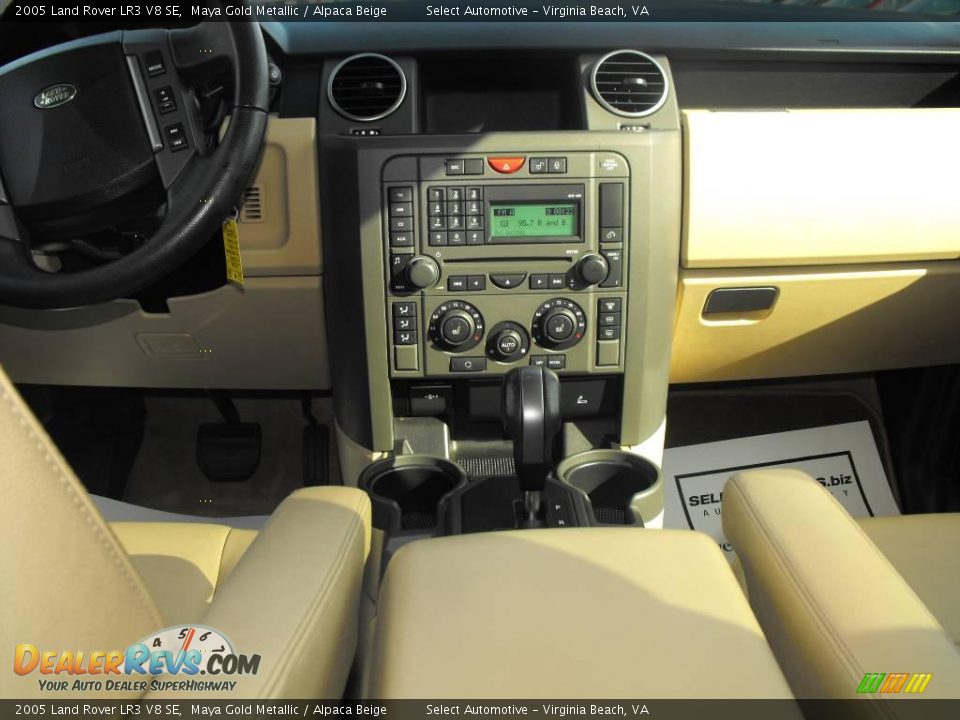 2005 Land Rover LR3 V8 SE Maya Gold Metallic / Alpaca Beige Photo #13