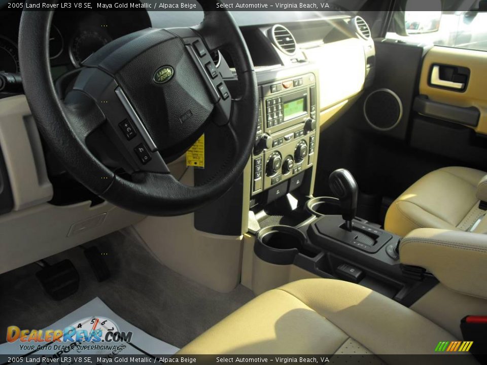 2005 Land Rover LR3 V8 SE Maya Gold Metallic / Alpaca Beige Photo #14