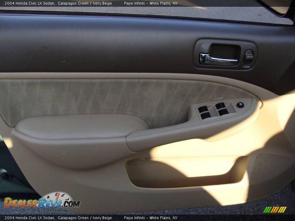 2004 Honda Civic LX Sedan Galapagos Green / Ivory Beige Photo #11