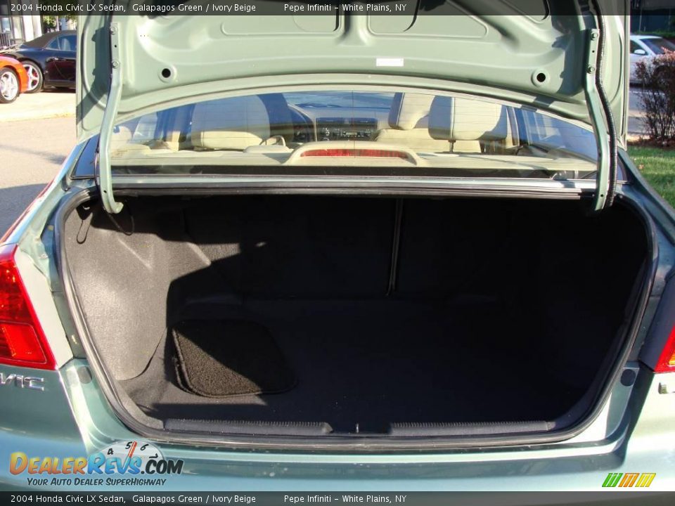 2004 Honda Civic LX Sedan Galapagos Green / Ivory Beige Photo #23