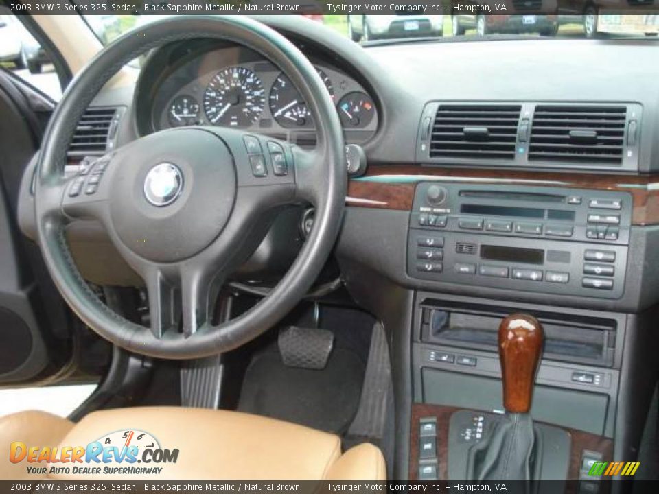 2003 BMW 3 Series 325i Sedan Black Sapphire Metallic / Natural Brown Photo #15