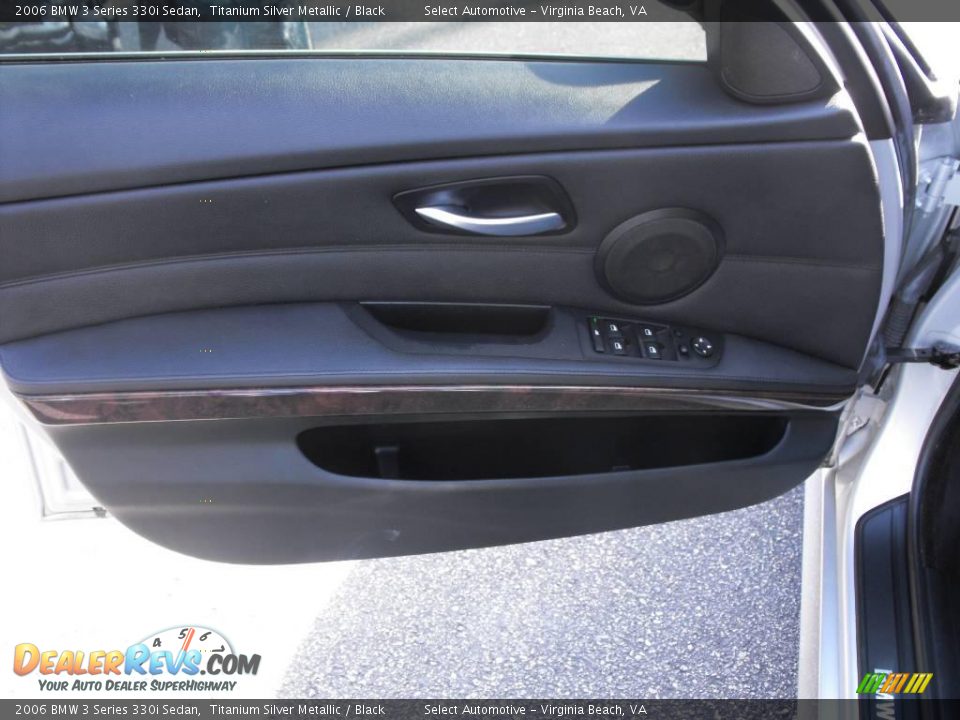 2006 BMW 3 Series 330i Sedan Titanium Silver Metallic / Black Photo #15