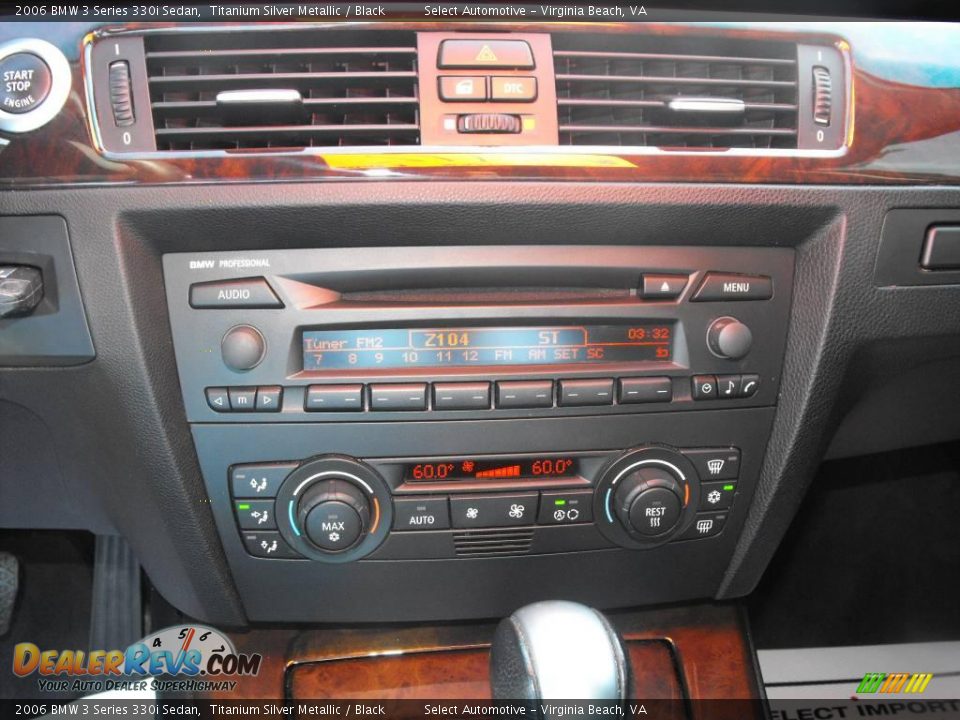 2006 BMW 3 Series 330i Sedan Titanium Silver Metallic / Black Photo #17
