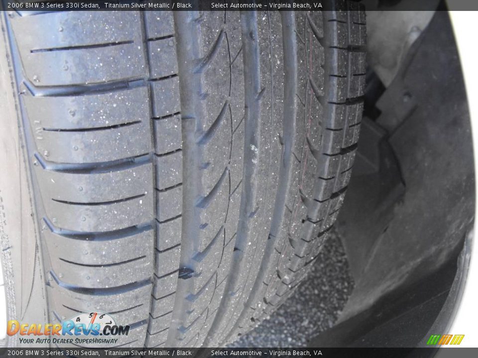 2006 BMW 3 Series 330i Sedan Titanium Silver Metallic / Black Photo #18