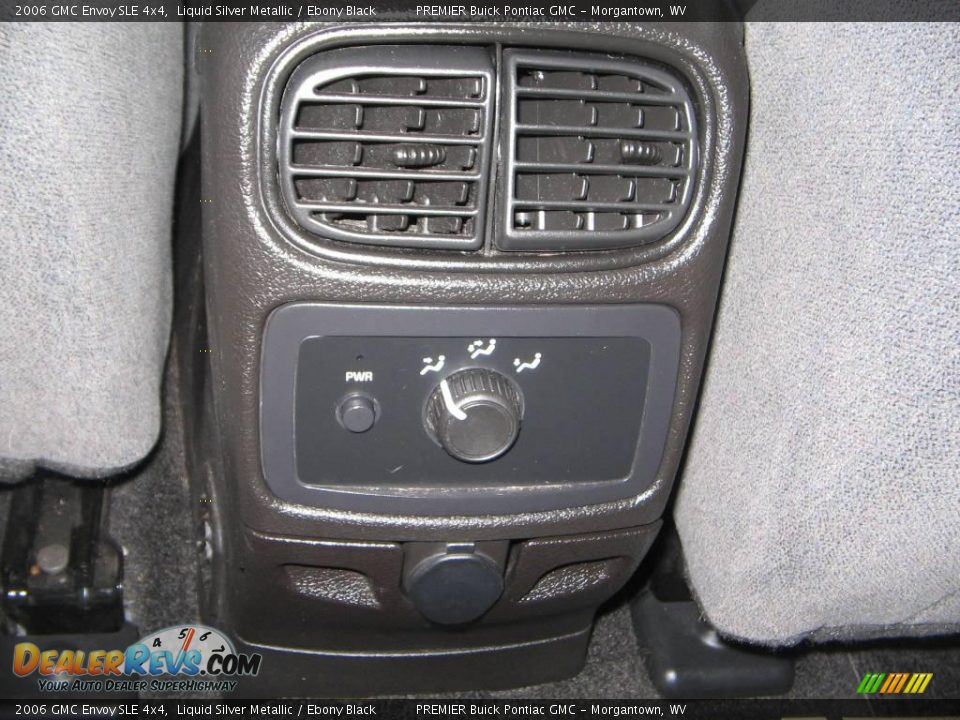 2006 GMC Envoy SLE 4x4 Liquid Silver Metallic / Ebony Black Photo #11
