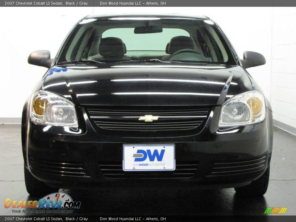 2007 Chevrolet Cobalt LS Sedan Black / Gray Photo #8