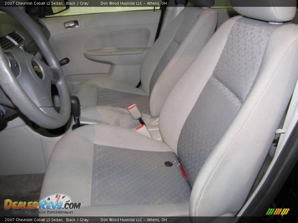 2007 Chevrolet Cobalt LS Sedan Black / Gray Photo #9