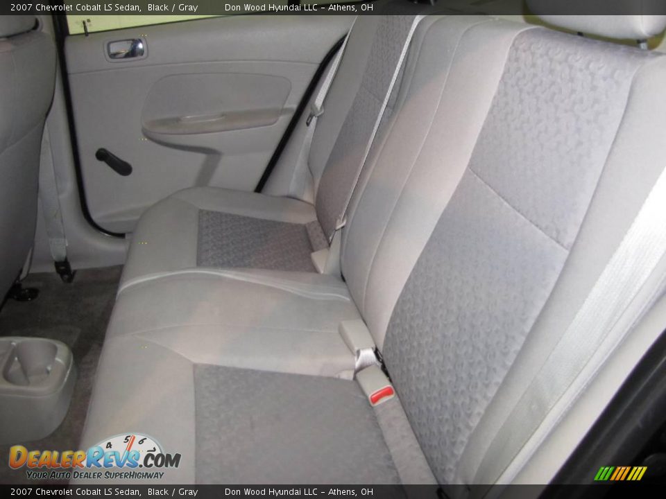 2007 Chevrolet Cobalt LS Sedan Black / Gray Photo #11