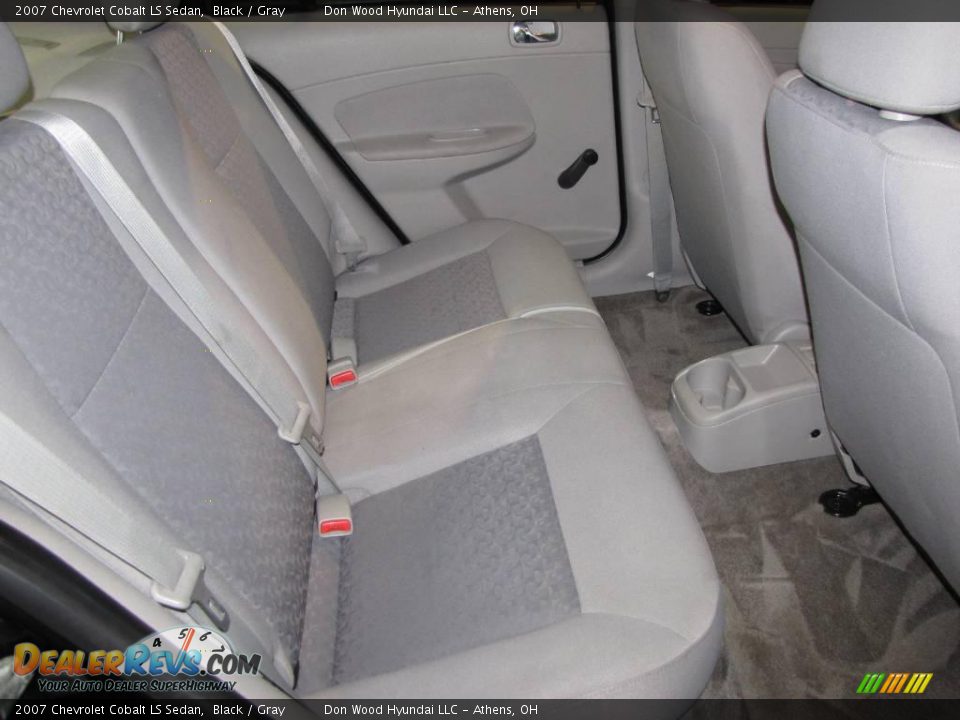 2007 Chevrolet Cobalt LS Sedan Black / Gray Photo #12