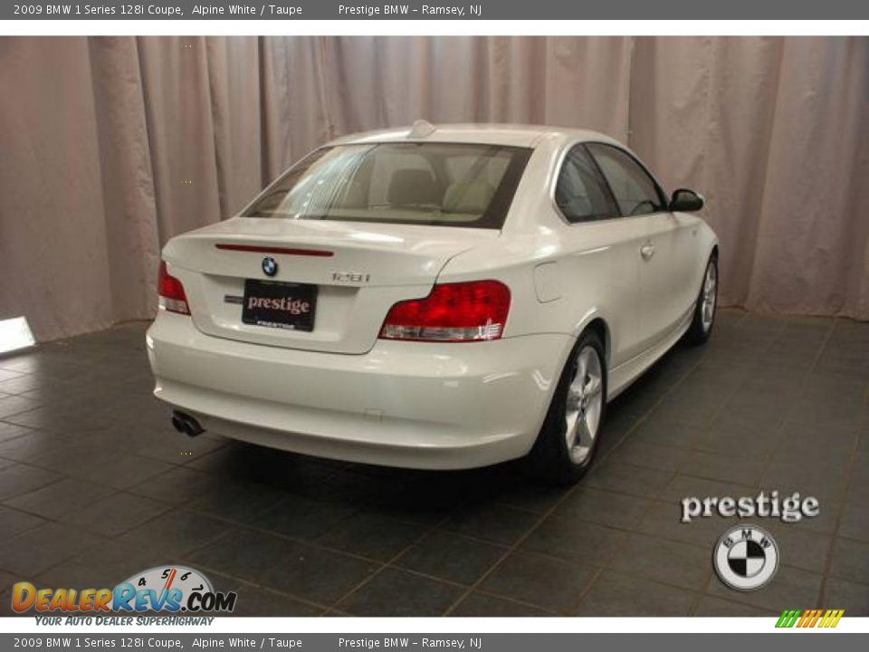 2009 BMW 1 Series 128i Coupe Alpine White / Taupe Photo #2