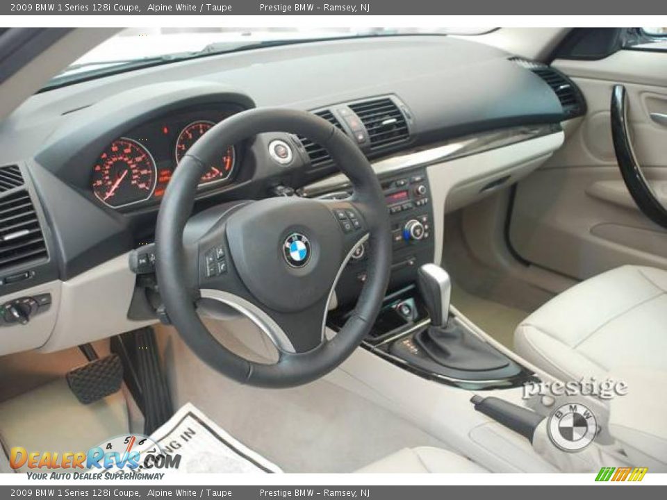 2009 BMW 1 Series 128i Coupe Alpine White / Taupe Photo #4