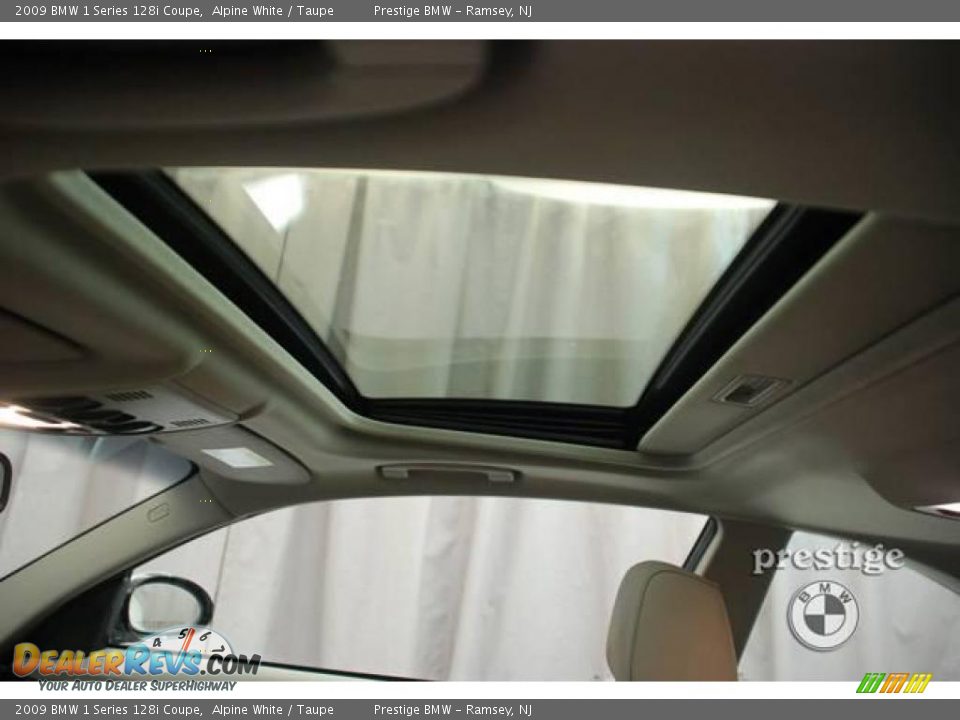 2009 BMW 1 Series 128i Coupe Alpine White / Taupe Photo #7