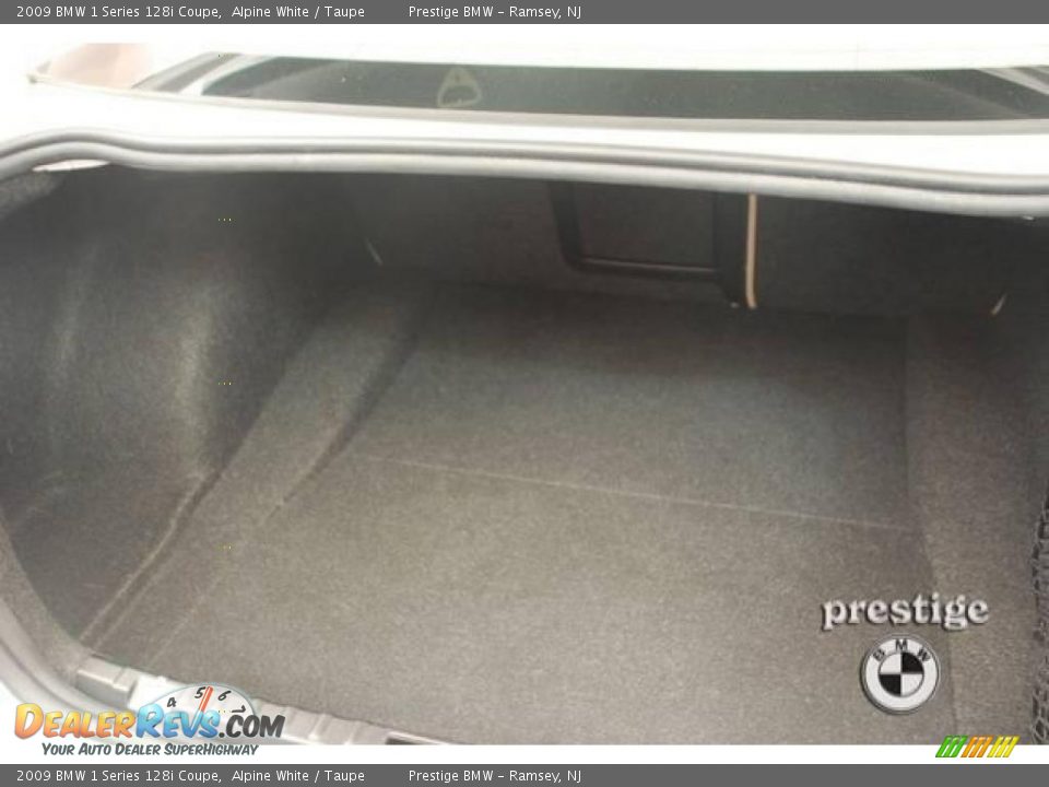 2009 BMW 1 Series 128i Coupe Alpine White / Taupe Photo #8