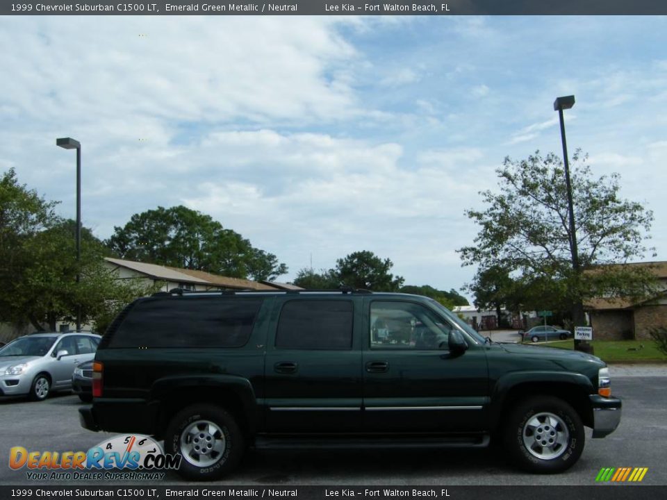 1999 Chevrolet Suburban C1500 LT Emerald Green Metallic / Neutral Photo #6