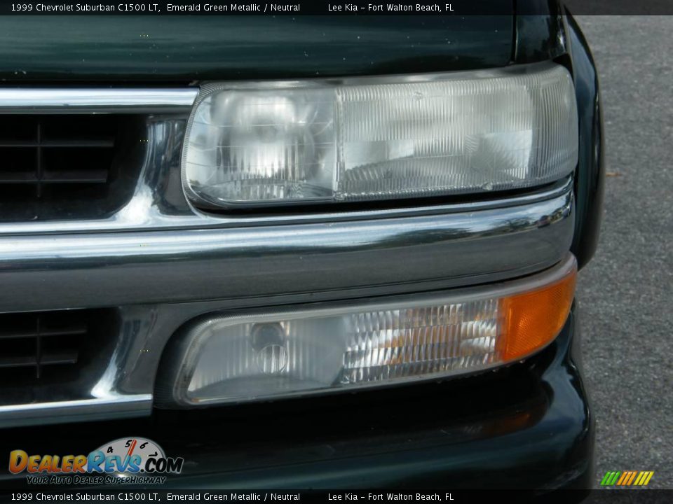 1999 Chevrolet Suburban C1500 LT Emerald Green Metallic / Neutral Photo #9
