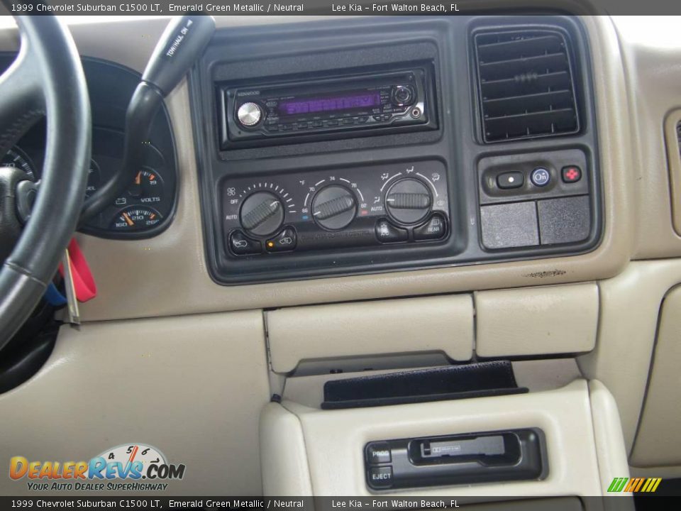 1999 Chevrolet Suburban C1500 LT Emerald Green Metallic / Neutral Photo #20