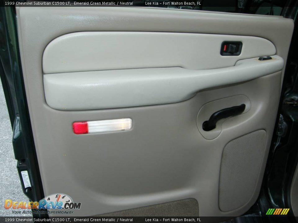 1999 Chevrolet Suburban C1500 LT Emerald Green Metallic / Neutral Photo #26