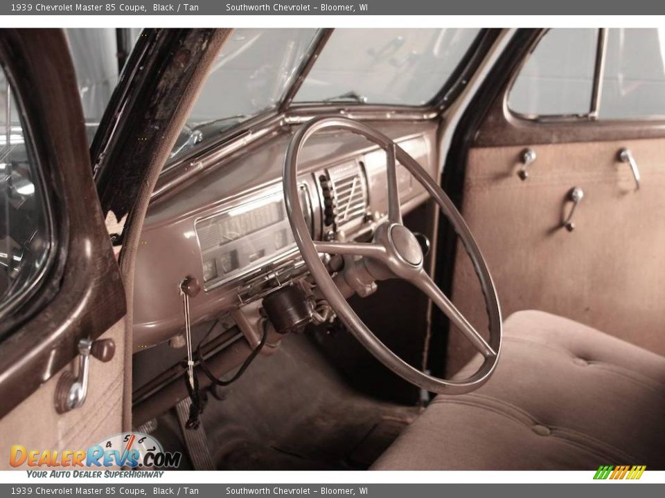 1939 Chevrolet Master 85 Coupe Black / Tan Photo #6